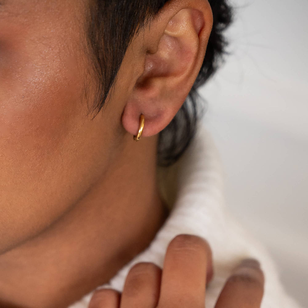 Everyday Huggie Hoops: Gold