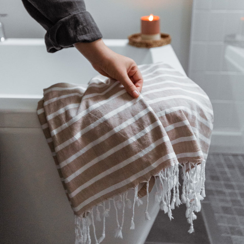 
            
                Load image into Gallery viewer, Turkish Towel | Emma
            
        