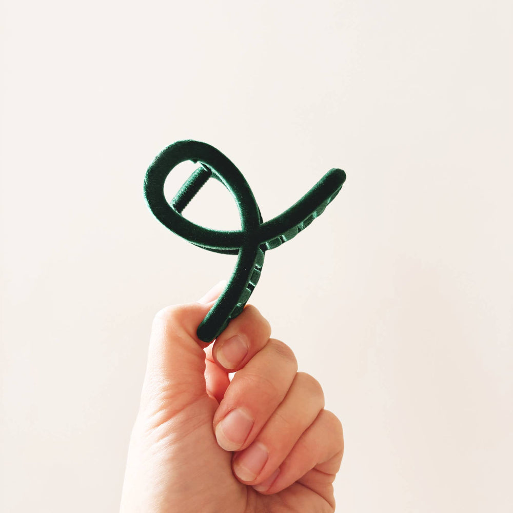 Velvet Loop Claw Clip: Green