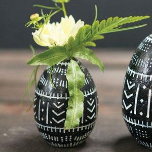 
            
                Load image into Gallery viewer, Hipster Egg Budvase
            
        