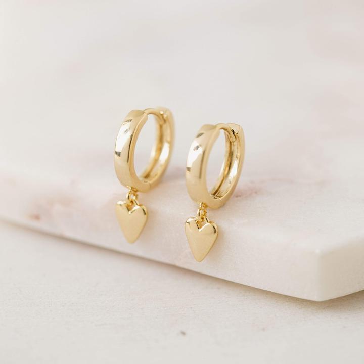 
            
                Load image into Gallery viewer, Everly Heart Huggie Earring
            
        