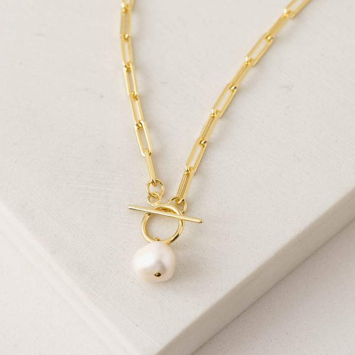 
            
                Load image into Gallery viewer, Thalassa Peal Necklace
            
        